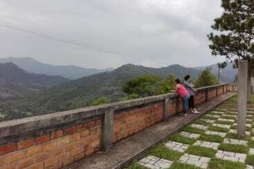 هتل Mirador Del Valle