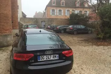 Aamiaismajoitus (B&B) Château De Seurre