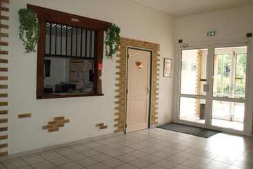 בית מלון כפרי Hôtel De La Tour