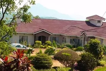 Palm Valley Lodge