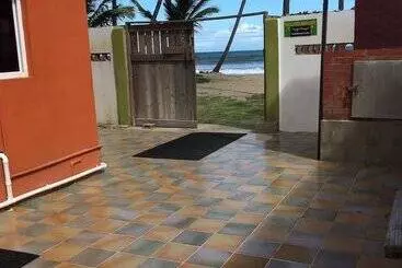 هتل Simply Beautiful Beach Villa