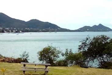 هتل Green Roof Inn