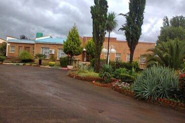 ペンション Molengoane Lodge