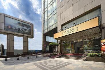 Le Midi Hotel Jungli