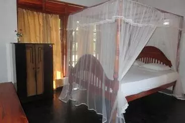 Pensió Beach Lagoon Guesthouse