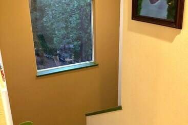 茅舍 Cabin In The Pines A