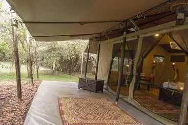 Mara Crossing Camp