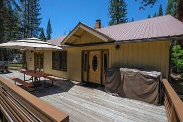 Сельский дом Scenic Wonders Apple Tree Home 3 Br