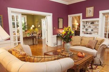 مبيت وإفطار Antebellum Inn