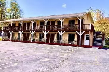 Travelowes Motel Maggie Valley