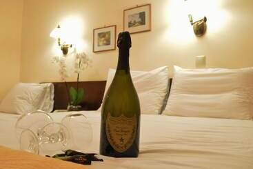 Alexakis Hotel & Spa