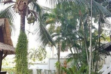 בית מלון כפרי Baan Chayna Resort