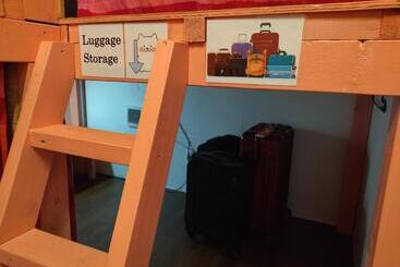 호텔 Holiday House Ryukyu An Music Hostel