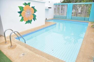 Hotel Baan P Mike Resort Pranburi