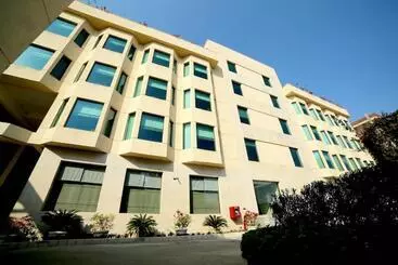 Hotel The Lalit Traveller Jaipur