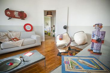 Жильё для туристов Un Coin Chez Soi  Souvenirs D Enfance