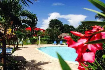 Au Village De Menard