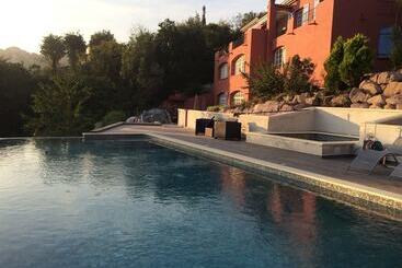 ペンション Le Mas De La Verrerie