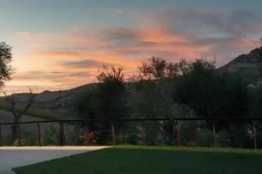 Maaseutuhotelli Colle Serrano Relais & Spa