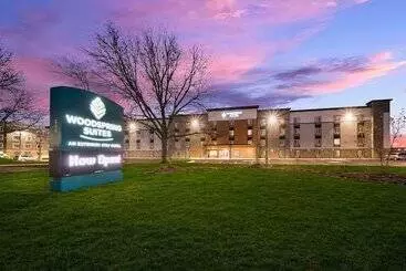 هتل Woodspring Suites Dearborn   Detroit