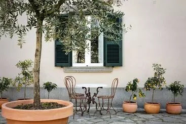 Palazzo Dasso Bed & Breakfast