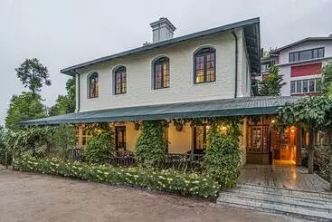 リゾートホテル Sterling Park Kalimpong