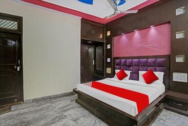 فندق Flagship Red Heart Inn
