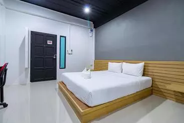 Cs Klongtoey Grand Resort