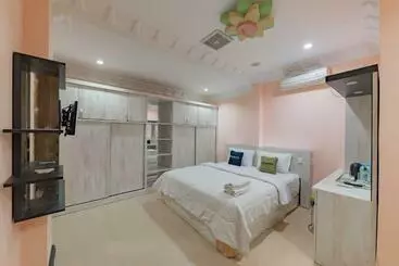 ホテル Urbanview Palace Syariah Balikpapan By Reddoorz