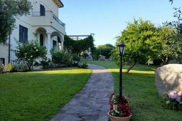 Villa Luce B&b