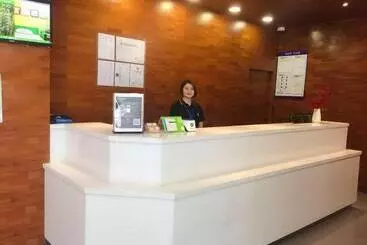 Hotelli Hi Inn