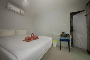 Hotelli Maenam Villa