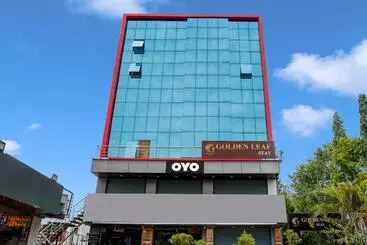 Fabhotel The Golden Leaf