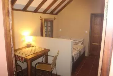 هتل Devocean Eco Adventure Lodge