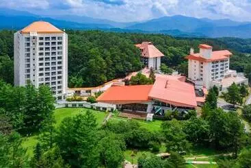 Kusatsu Onsen Hotel Village