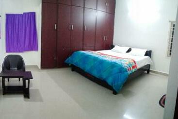 Aparthotel Guntur Guests