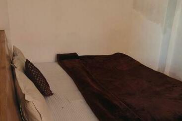 מלון דירות Royal Regency   In City Center