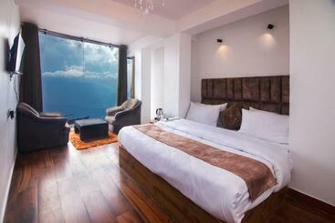 호텔 King S Bridge Suites & Spa