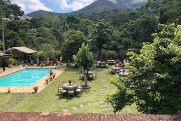 Bed and Breakfast Kronemhouse Pousada