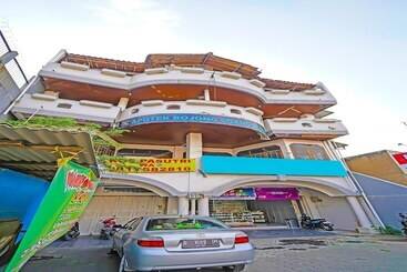 ホテル Spot On 92453 Wisma Galaxy