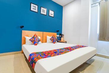 Hotel Fabexpress Silver Palace