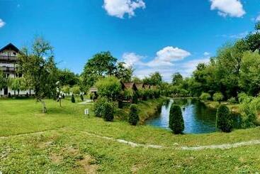 Pensionat Pastravaria Alina