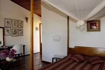 هتل Campement Lodge Océan & Savane