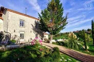 Bed and Breakfast Domaine De La Plume