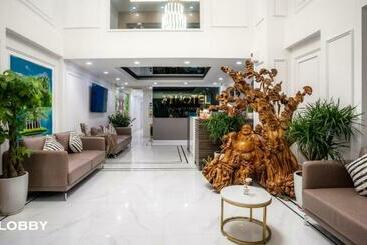 3t Hotel 41 Nguyễn Thái Học By Bay Luxury