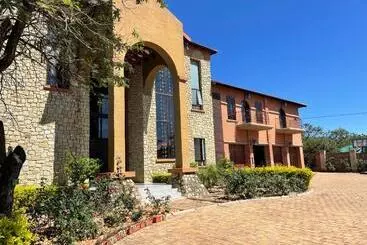 Pension Gucci Manor Boutique Guesthouse