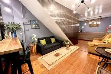 Schronisko Jewel Tourist Inn