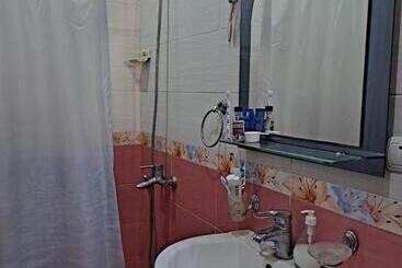 צימר Artgarden Family House