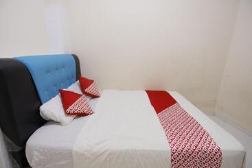 Hotel Oyo 92261 Aulia Homestay Syariah
