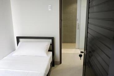 Hotel The Grid Co Living Managed By Hii